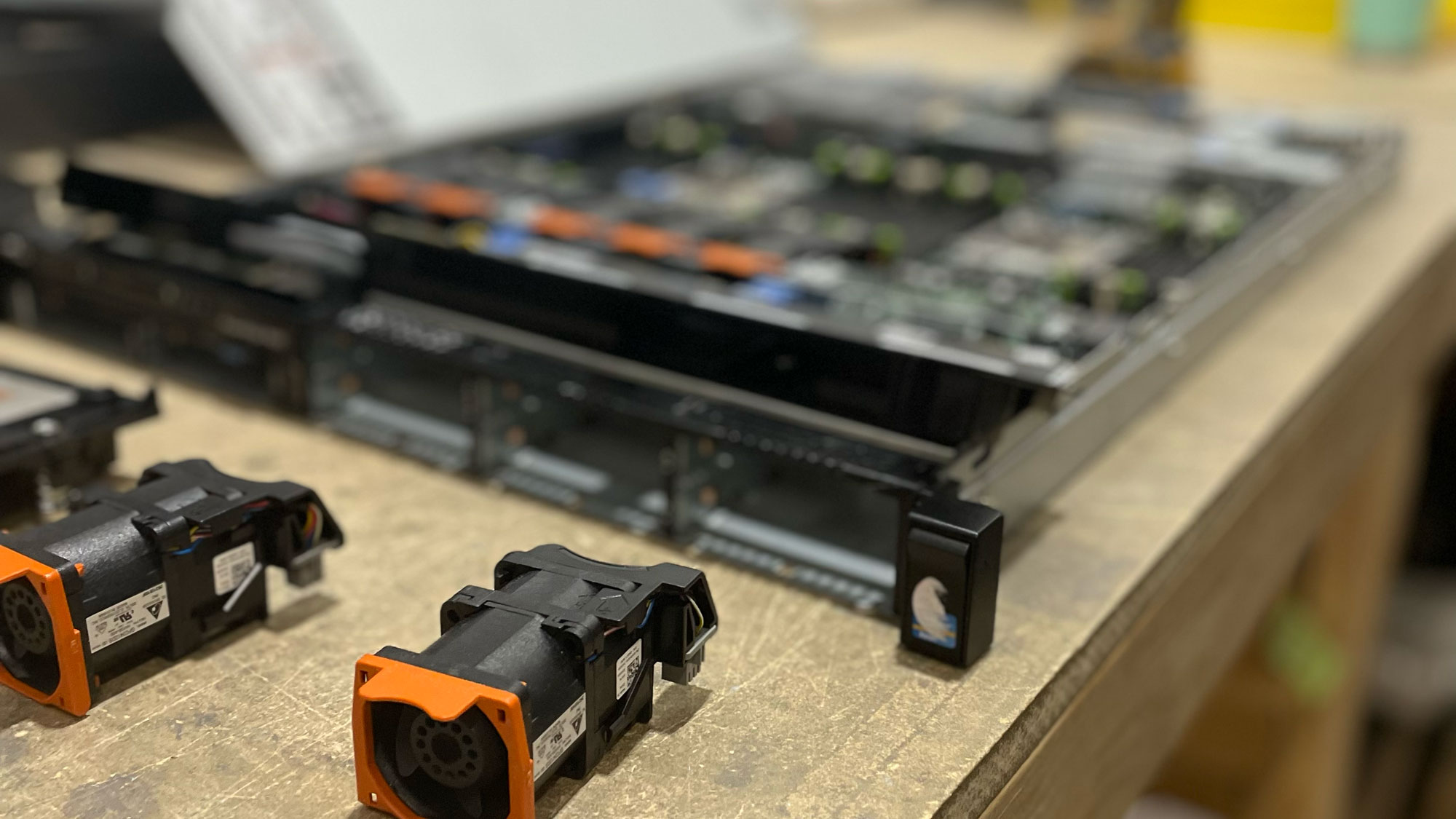 Poweredge 16g Vs 15g: is the Upgrade Worth It?