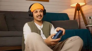 Xbox Wireless Headset gets better battery and audio with new Bluetooth LE Audio update